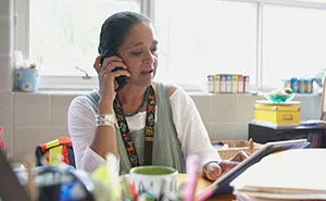 School Calls Mom After Her Daughter Hits Another Student, But Mom's Reaction Surprises Them