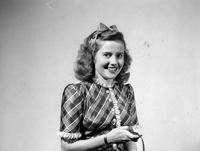 Actress Joyce Reynolds, 1940s