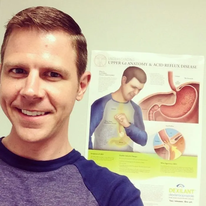 Mi médico dijo: "¡Te pareces al tío del poster que tengo en la pared!"