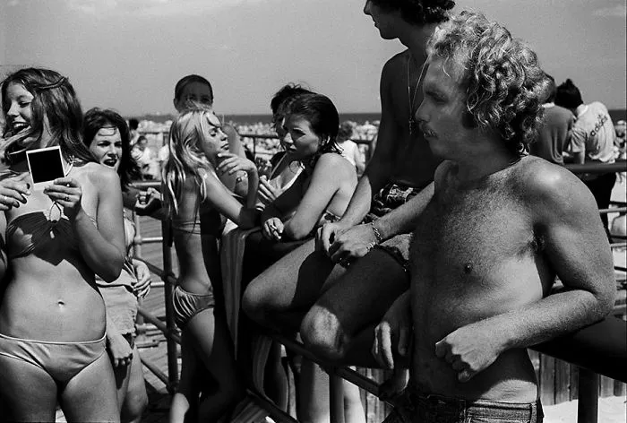 84 Intimate Portraits Of 1970s Rebellious Youth Captured By High School Teacher