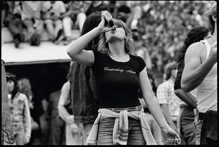 84 Intimate Portraits Of 1970s Rebellious Youth Captured By High School Teacher