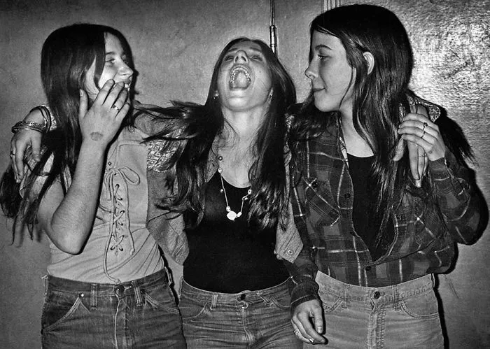 84 Intimate Portraits Of 1970s Rebellious Youth Captured By High School Teacher