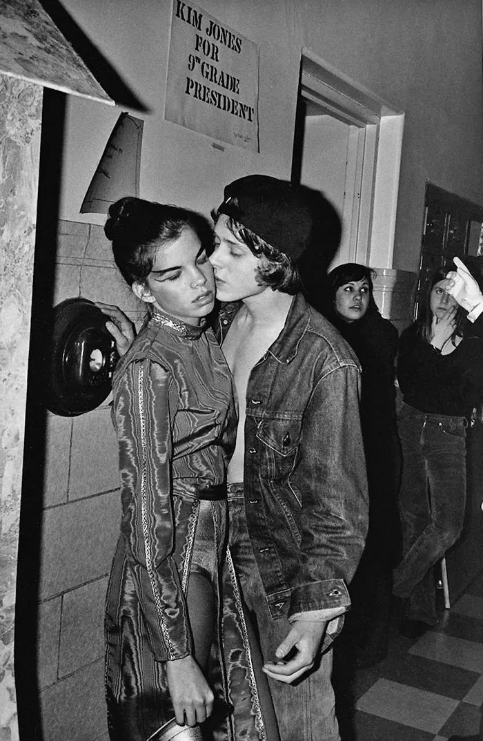 10+ Retratos íntimos de la juventud rebelde de los 70 captados por un profesor de instituto
