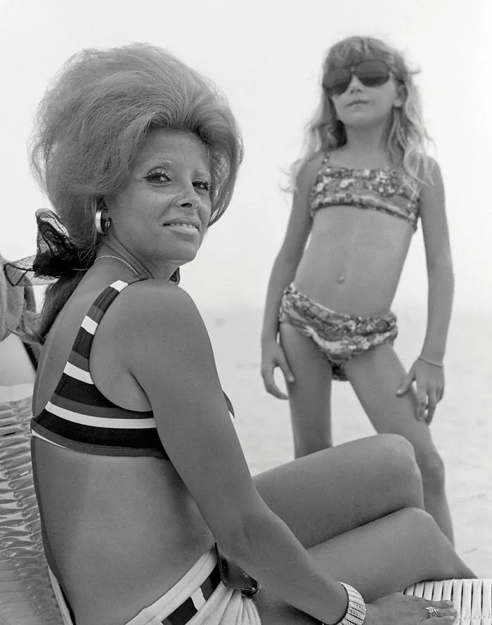 84 Intimate Portraits Of 1970s Rebellious Youth Captured By High School Teacher