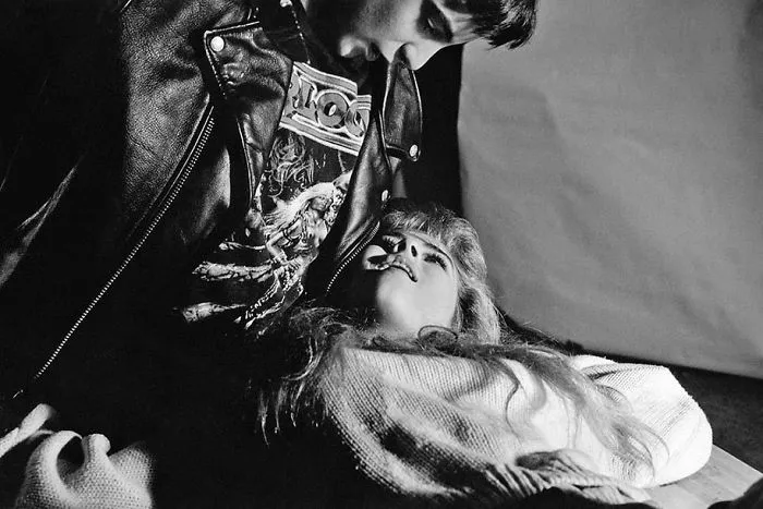 84 Intimate Portraits Of 1970s Rebellious Youth Captured By High School Teacher