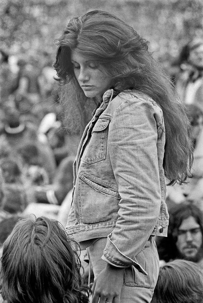 84 Intimate Portraits Of 1970s Rebellious Youth Captured By High School Teacher