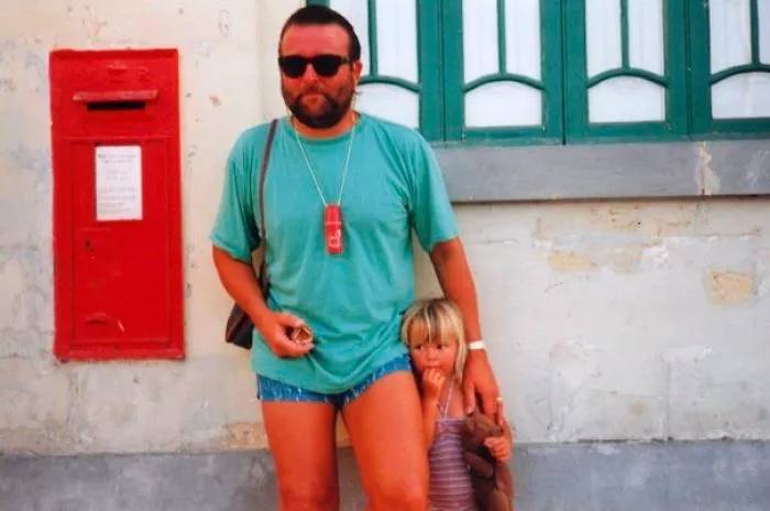 1970s Pics Of Men's Shorts Show A Forgotten Fashion Trend That Made Men Cool