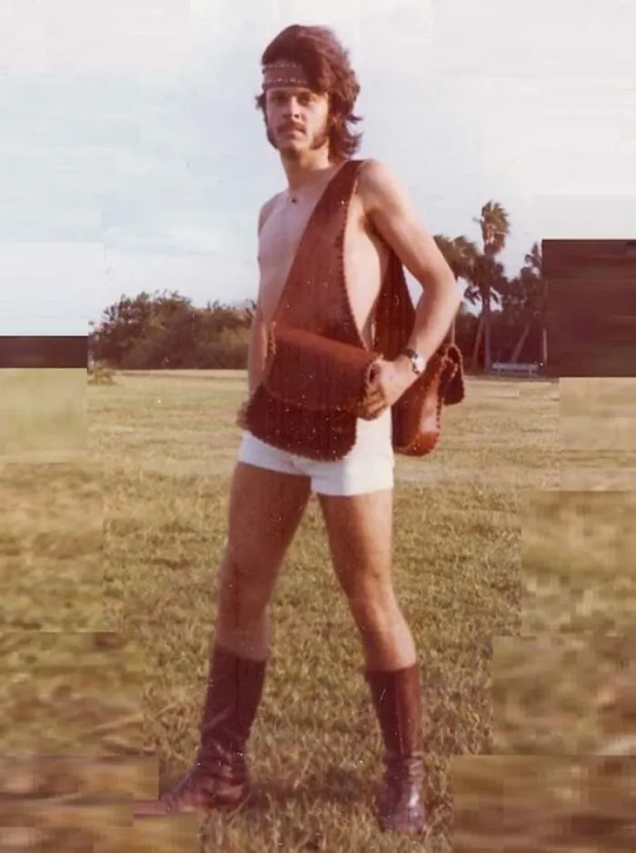 1970s Pics Of Men's Shorts Show A Forgotten Fashion Trend That Made Men Cool