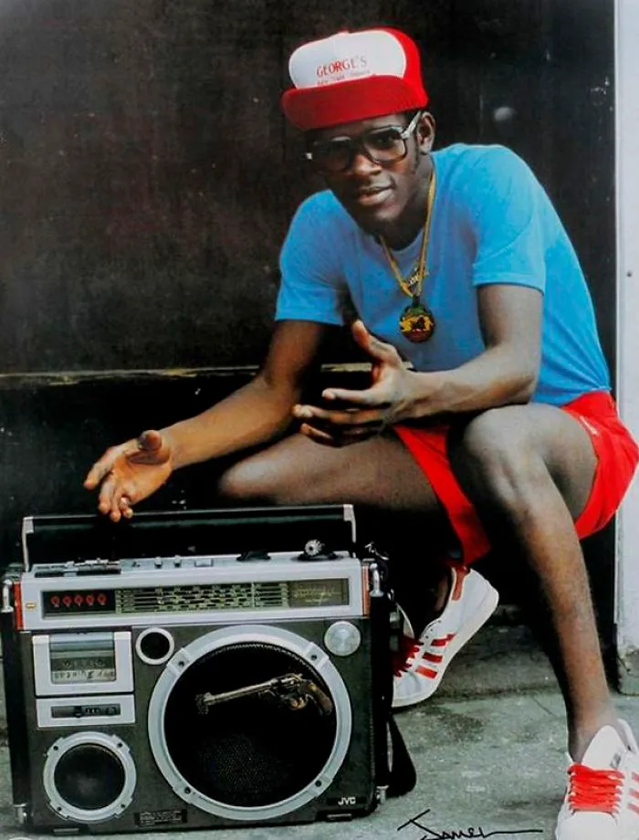 1970s Pics Of Men's Shorts Show A Forgotten Fashion Trend That Made Men Cool