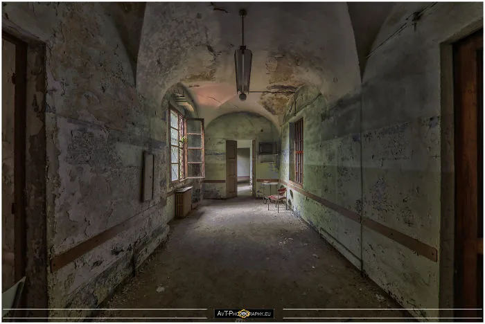 Tellie Room