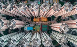 I Photographed The Claustrophobic Living In Hong Kong From Above