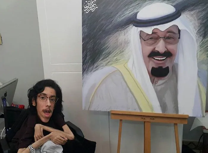 Artist Proves That Disability Is Not A Limit By Creating These Realistic Paintings