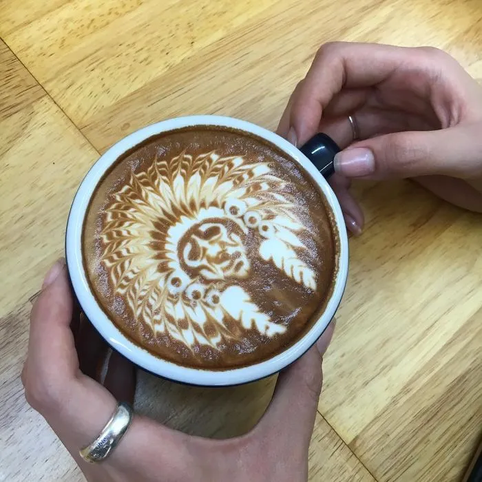 Soy un barista de Corea que crea arte sobre el café