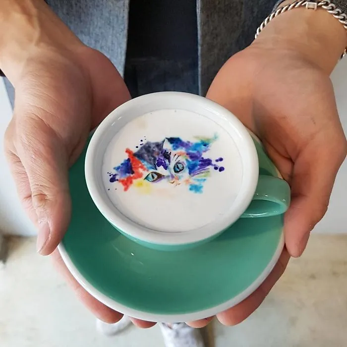 Soy un barista de Corea que crea arte sobre el café