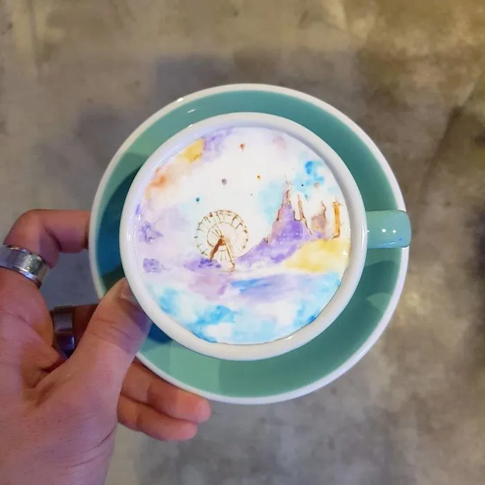 Soy un barista de Corea que crea arte sobre el café