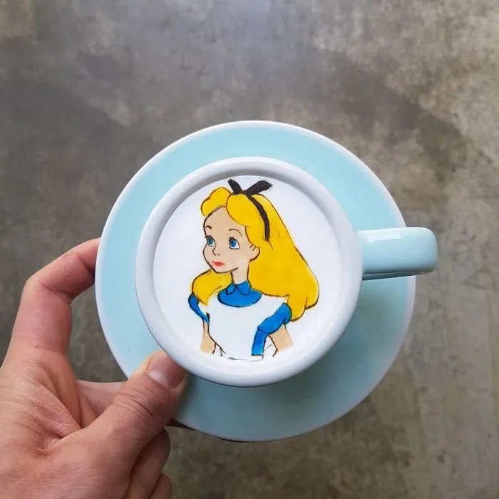 Soy un barista de Corea que crea arte sobre el café