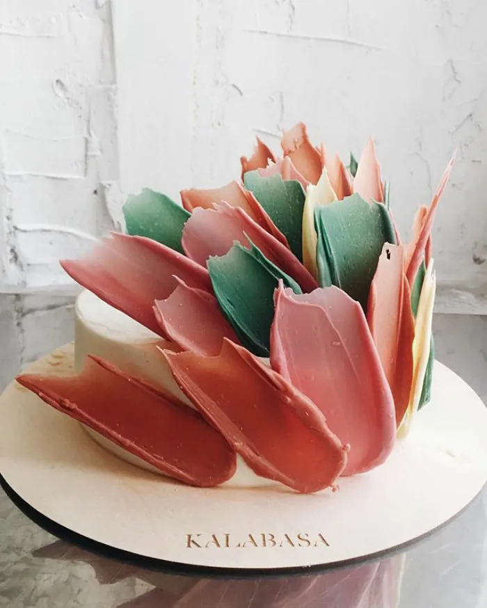 'Brushstroke' Cakes From Russia Are Taking Over Instagram