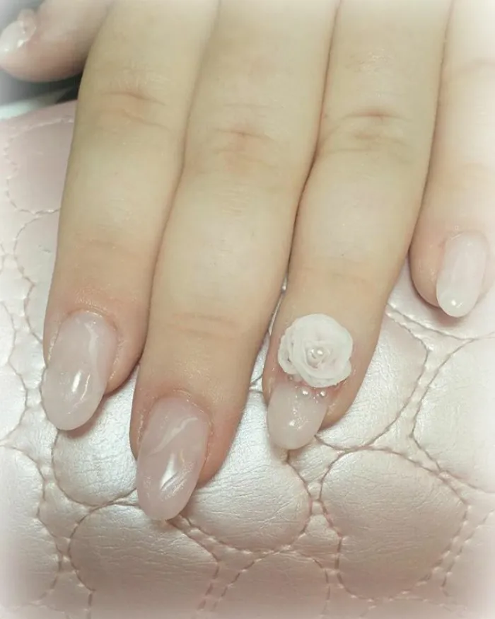 Las uñas de cuarzo son la última tendencia en belleza