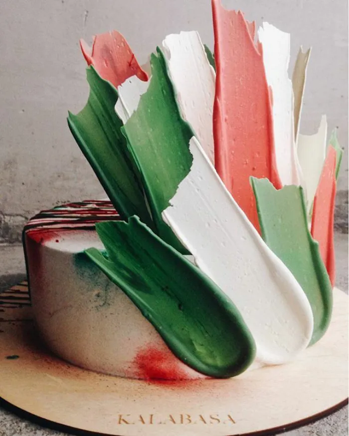 'Brushstroke' Cakes From Russia Are Taking Over Instagram