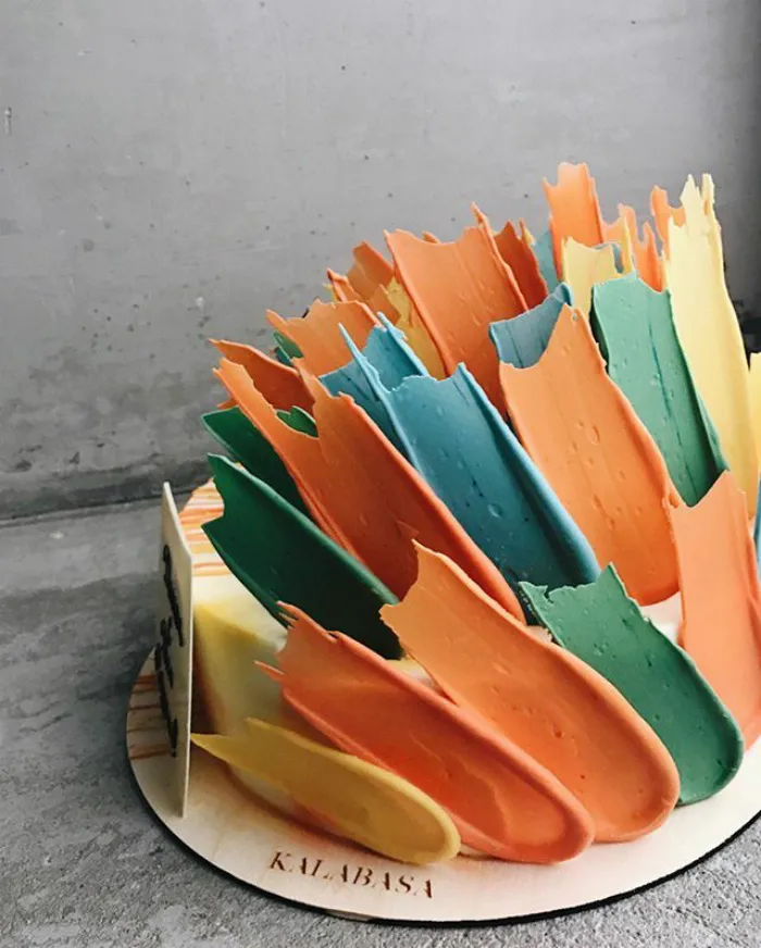 'Brushstroke' Cakes From Russia Are Taking Over Instagram