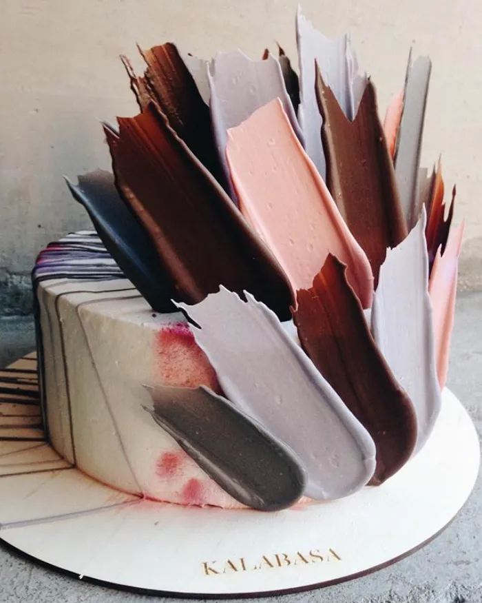 'Brushstroke' Cakes From Russia Are Taking Over Instagram