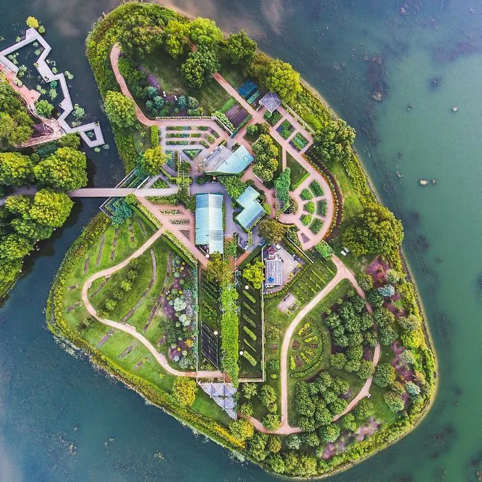 Romanian Photographer Captures Chicago From Above Like You've Never Seen Before