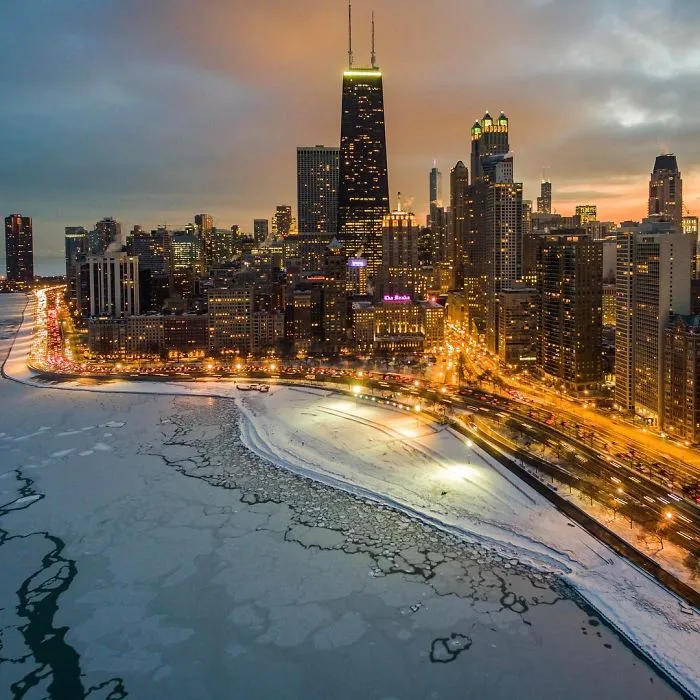 Romanian Photographer Captures Chicago From Above Like You've Never Seen Before