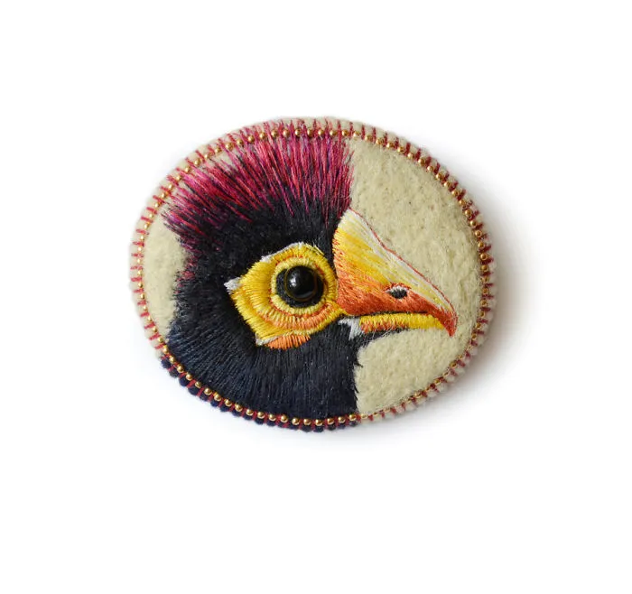 Incredibly Detailed Embroidered Bird Brooches By Paulina Bartnik