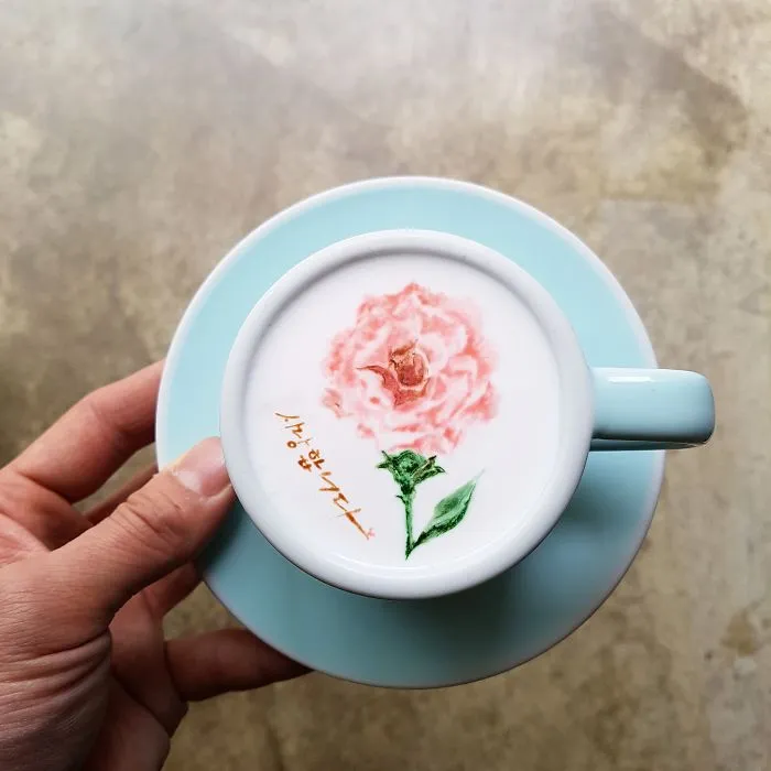 Soy un barista de Corea que crea arte sobre el café