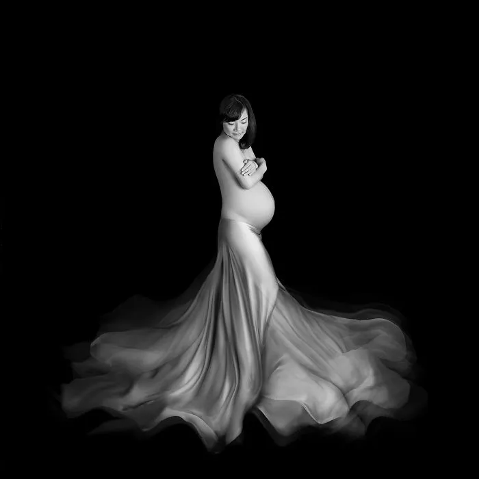 This Award Winning Maternity Portrait Is Hugely Popular