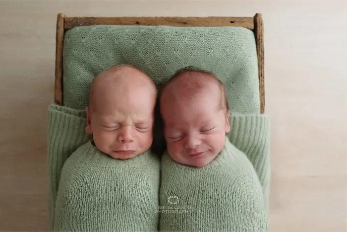 Esta fotógrafa hace fotos a los bebés de forma nunca vista