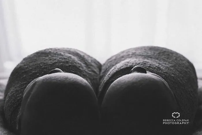 Esta fotógrafa hace fotos a los bebés de forma nunca vista