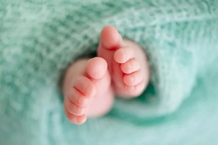 Esta fotógrafa hace fotos a los bebés de forma nunca vista