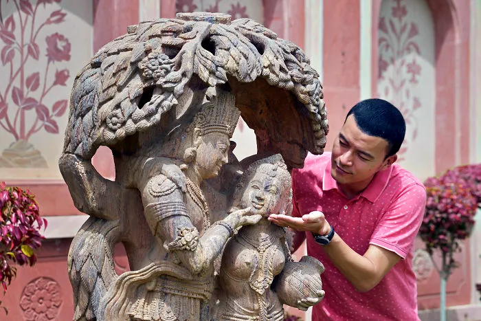 I Shoot A Malaysian Guy In India With Indian Architecture And Culture And Here Is Result