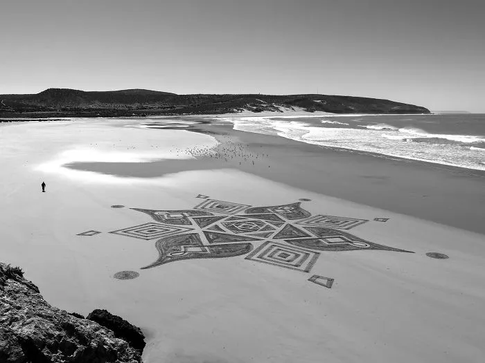 I Create Beach Art Inspired By Arabic Designs And Patterns