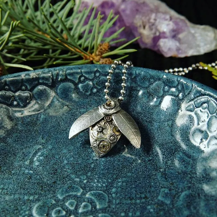 This Ukrainian Artist Creates Animal-Inspired Steampunk Jewelry