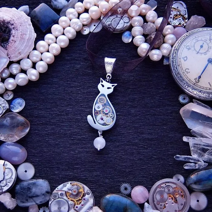 This Ukrainian Artist Creates Animal-Inspired Steampunk Jewelry