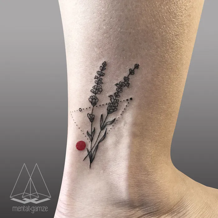 The Red Dot: I Quit My Boring Job To Become A Tattoo Artist, And Here's The Result