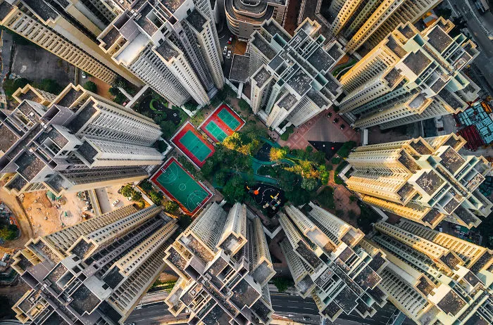 I Photographed The Claustrophobic Living In Hong Kong From Above