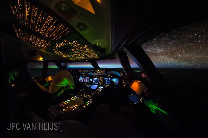 Este piloto de 747 saca increíbles fotos desde la cabina, demostrando que los pilotos tienen las oficinas con mejores vistas del mundo