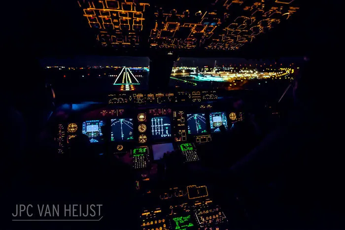 Este piloto de 747 saca increíbles fotos desde la cabina, demostrando que los pilotos tienen las oficinas con mejores vistas del mundo