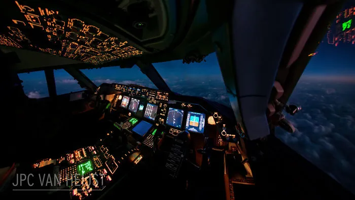 Este piloto de 747 saca increíbles fotos desde la cabina, demostrando que los pilotos tienen las oficinas con mejores vistas del mundo