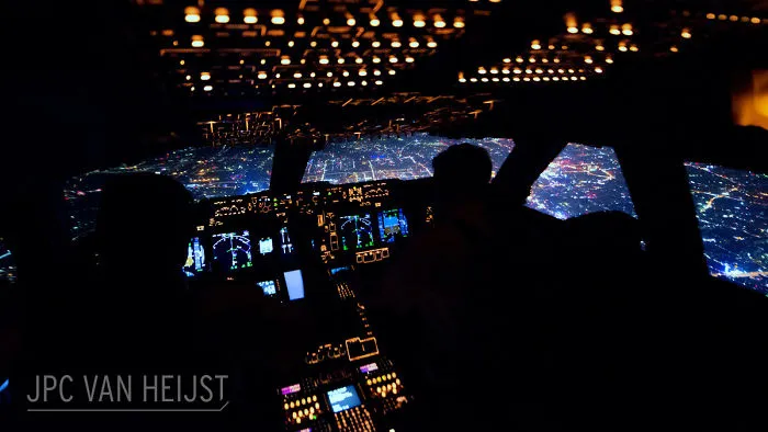 Este piloto de 747 saca increíbles fotos desde la cabina, demostrando que los pilotos tienen las oficinas con mejores vistas del mundo