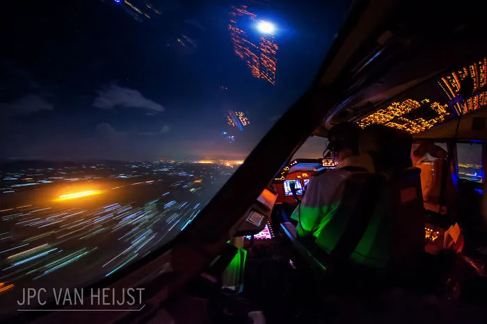 Este piloto de 747 saca increíbles fotos desde la cabina, demostrando que los pilotos tienen las oficinas con mejores vistas del mundo