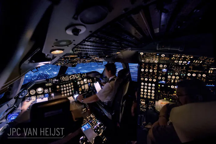Este piloto de 747 saca increíbles fotos desde la cabina, demostrando que los pilotos tienen las oficinas con mejores vistas del mundo