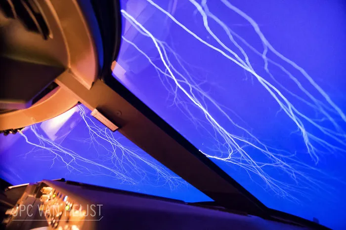Este piloto de 747 saca increíbles fotos desde la cabina, demostrando que los pilotos tienen las oficinas con mejores vistas del mundo