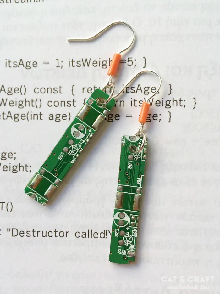 I Turn Old Electronic Devices Into Geeky Jewelry