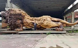 Giant Lion Carved From Single Tree By 20 People In 3 Years Becomes The World's Largest Redwood Sculpture