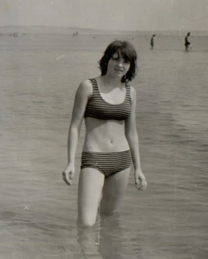 1977 - My 15 Years Old Mother