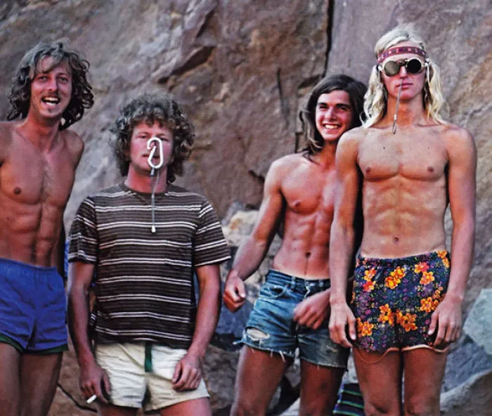 1970s Pics Of Men's Shorts Show A Forgotten Fashion Trend That Made Men Cool